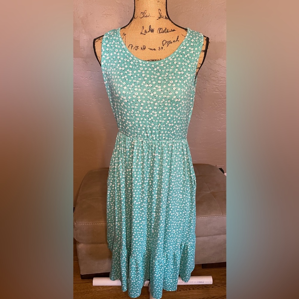 Michelle Mae Green dress with white Floral Design scoop neck L PTP 18.5”